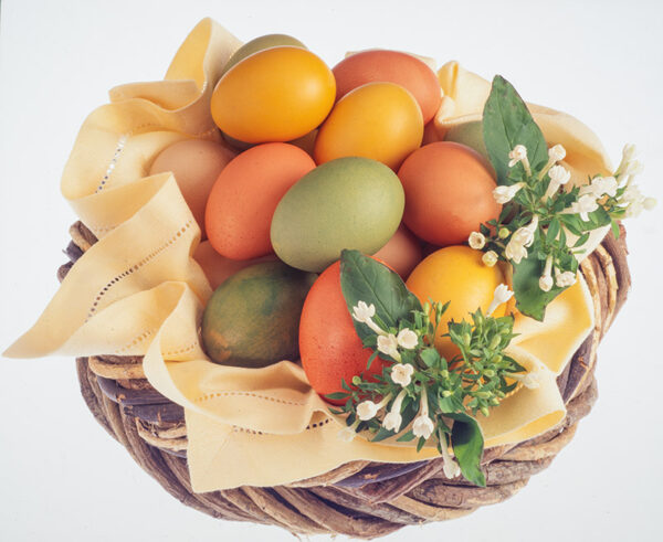 CESTO CON UOVA COLORATE - PASQUA - 5501