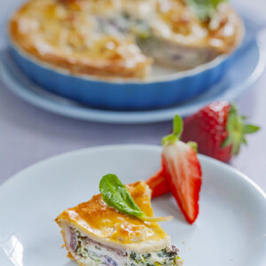 SFOGLIA CON ERBETTE SCALOGNO RICOTTA BRANDY FRAGOLE - 6139