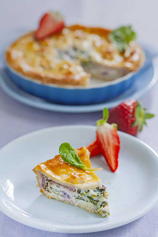 SFOGLIA CON ERBETTE SCALOGNO RICOTTA BRANDY FRAGOLE - 6139