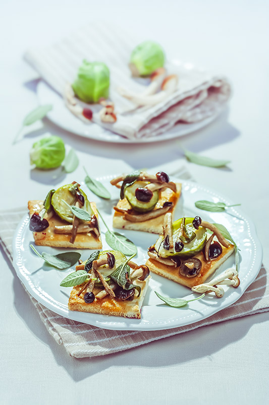 TARTINE CAVOLINI FUNGHI E SALVIA - 9456