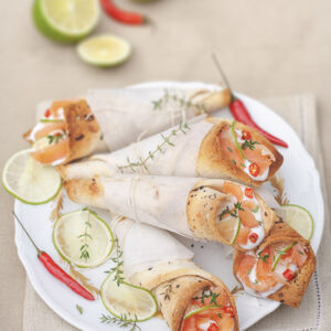 CONI DI PANCARRÉ CON YOGURT SALMONE AFFUMICATO LIME E PEPERONCINO - 9481