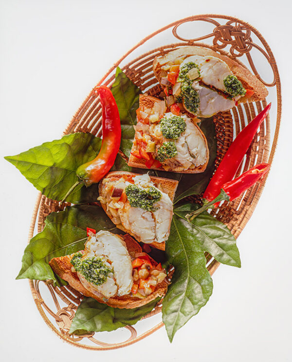 TARTINE CON CODA DI ROSPO E PEPERONCINO - 7318