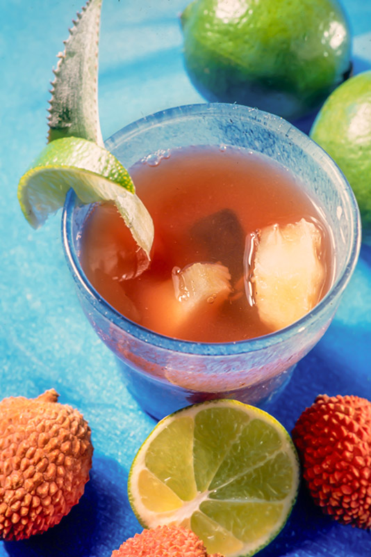 COCKTAIL AL RUM CON FRUTTA TROPICALE - 3191