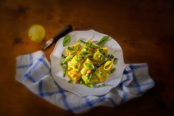 PACCHERI CON UOVA LIMONE E ASPARAGI - 4462