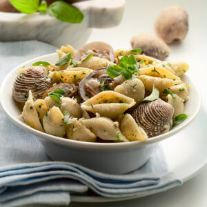 CONCHIGLIE AL PESTO DI ORIGANO BASILICO ANETO NOCI AGLIO TARTUFI DI MARE - 4603