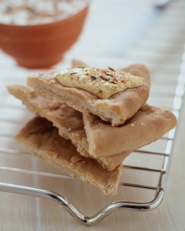 SCHIACCIATINA ALLA CREMA TIEPIDA DI FORMAGGIO E ACCIUGHE - S0505029 - 0005