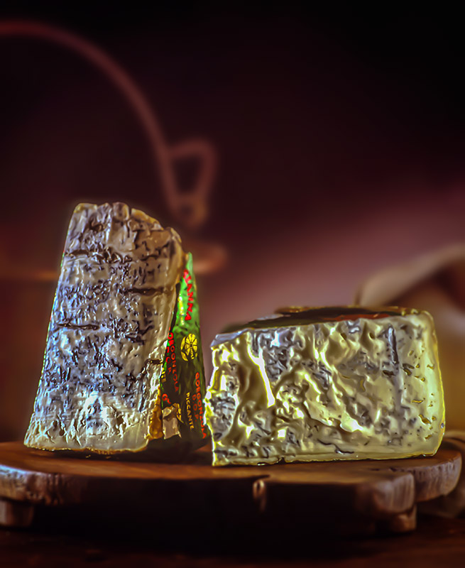 GORGONZOLA DOLCE E GORGONZOLA PICCANTE - S01022992 - immagine 1