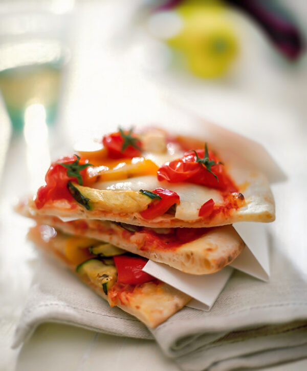 PIZZA POMODORINI ZUCCHINE E PEPERONI - S0203046