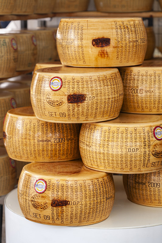 PARMIGIANO REGGIANO - 8033