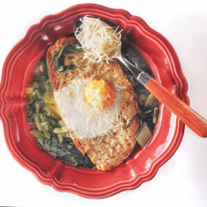 ZUPPA PAVESE IN BRODO CON ERBETTE E RASPADURA - 9949