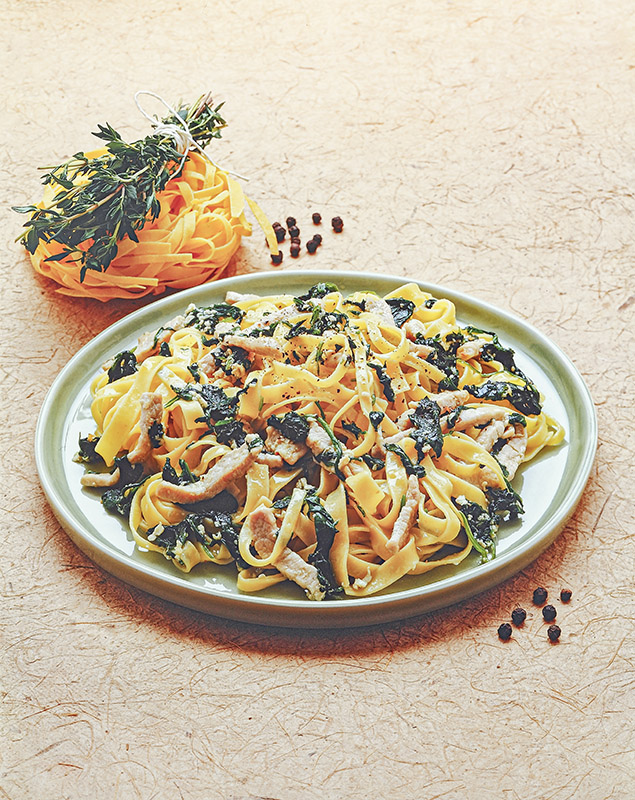 TAGLIATELLE CON MAIALE E SPINACI - 9985 - immagine 1