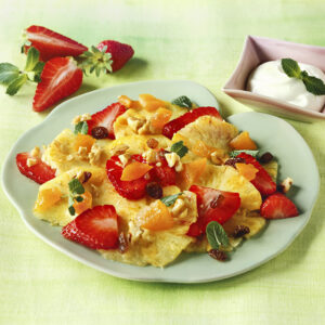 DESSERT DI FRAGOLE ANANAS MENTA NOCI UVETTA - 0090
