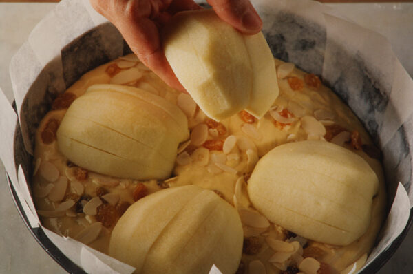 STEP 2 TORTA DI MELE CLASSICA - 0164