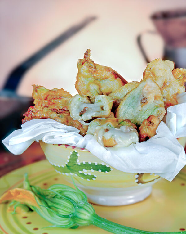FIORI DI ZUCCA FARCITI CON MOZZARELLA E ACCIUGHE - S06001