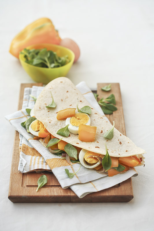 PIADINA CON PEPERONATA UOVA SODE SONGINO PEPE - 2407