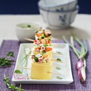 FAKE SUSHI - SUSHI DI FORMAGGIO CON PANCETTA AFFUMICATA PANE ZUCCHINE PEPERONE CIPOLLOTTO ROSSO DI TROPEA ORIGANO FRESCO - 1852