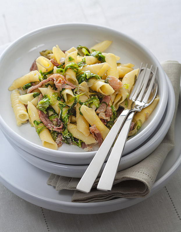 GARGANELLI IN SALSA DI SCALOGNO LATTUGA E PROSCIUTTO - 0713 - immagine 1