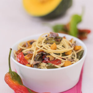 SPAGHETTI CON PEPERONI FRIGGITELLI DADINI DI ZUCCA ACCIUGHE - 5979