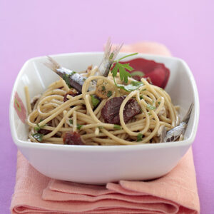 SPAGHETTI CON ALICI PANE POMODORI SECCHI - 6020