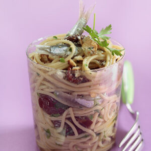 SPAGHETTI CON ALICI PANE POMODORI SECCHI - 6015