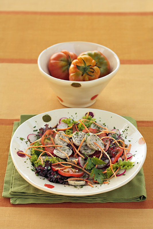 INSALATA SPUMIGLIA VERDE E ROSSA POMODORI COSTOLUTI PREZZEMOLO RAPANELLI CAROTE WURSTEL BIANCHI AL PREZZEMOLO - 6678