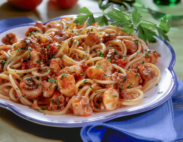 SPAGHETTI ALLA MEDITERRANEA - S46980