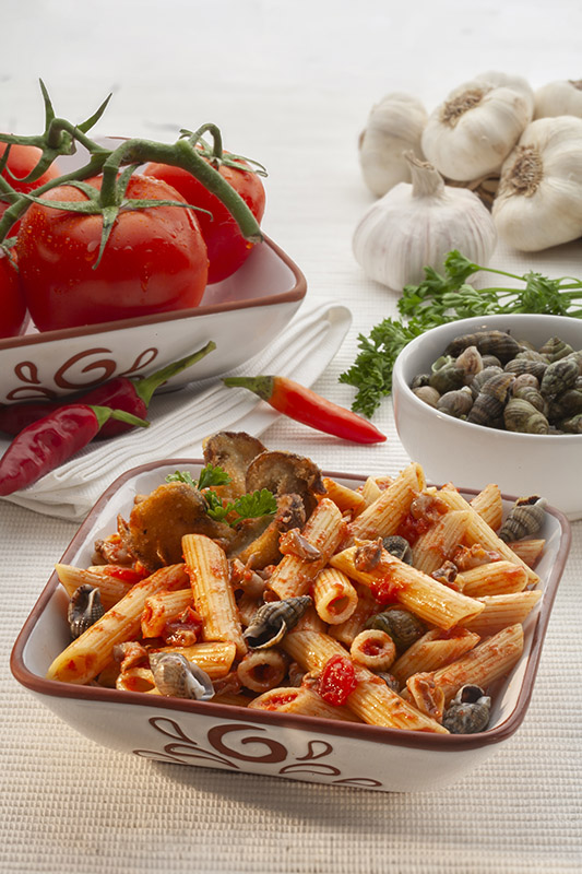PENNE ALLE LUMACHINE DI MARE E PORCINI - 2446