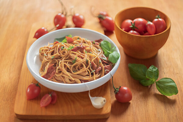 SPAGHETTI CON POMODORINI DEL PIENNOLO DEL VESUVIO - 3720