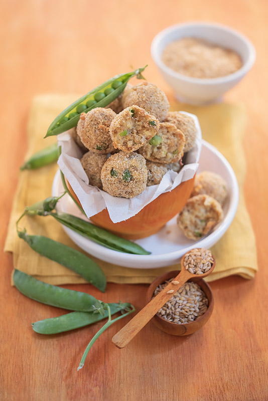 POLPETTE DI FARRO DI MONTELEONE DI SPOLETO DOP E PISELLI AL FORNO – 3744