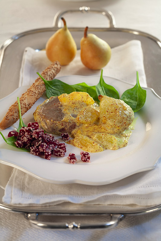 FILETTO MOUTARDE PERA CON DADINI DI BARBABIETOLA AL SESAMO - 3854