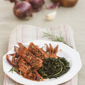 VITELLO SPEZIATO CON CIPOLLA ROSSA LATTE POMODORO ROSMARINO MIX DI PEPE CON AGRETTI AL LIMONE - 5208