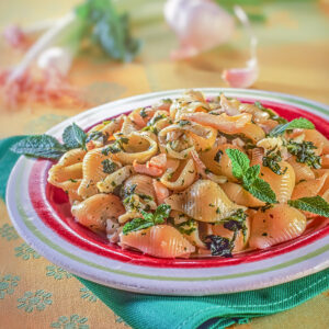 CONCHIGLIE CON SOGLIOLE E SPINACI - S 1404023